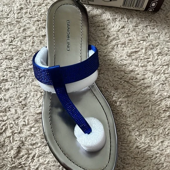 BRAND NEW IN BOX blue sparkle Bandolino Women’s Sandals, Size 9.5 - Picture 2 of 5